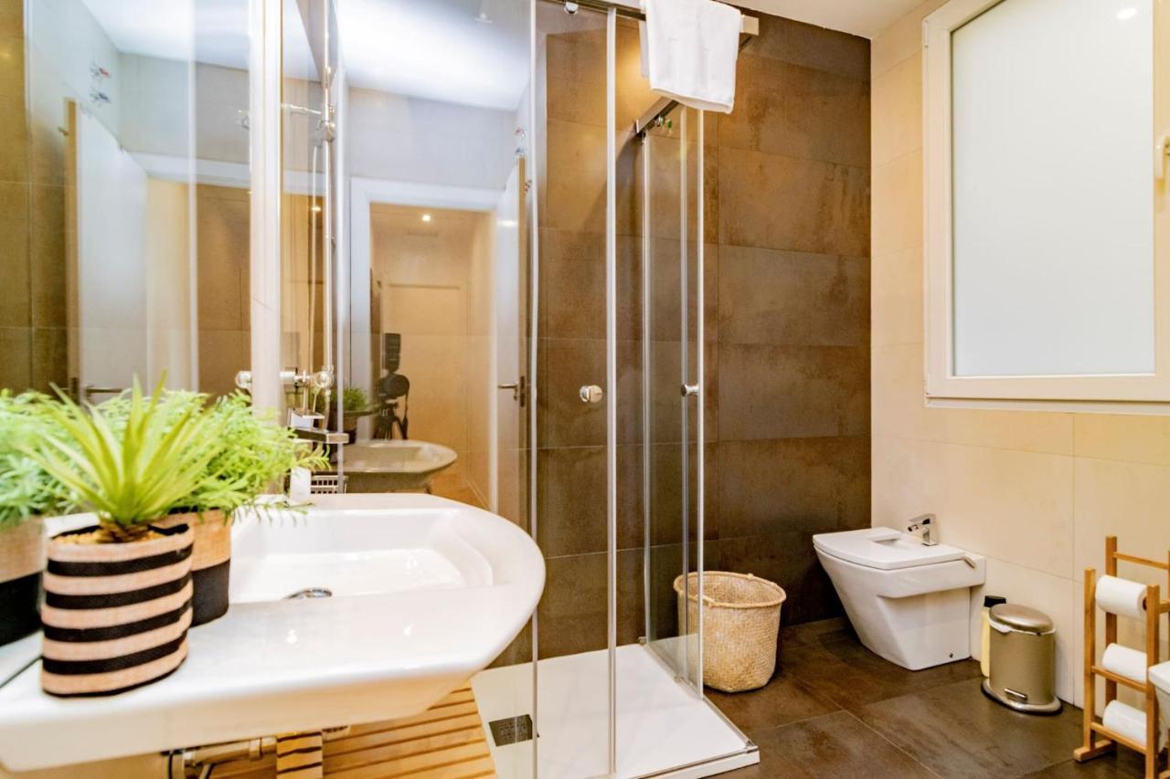Juan Bravo Suites Madrid Exterior photo