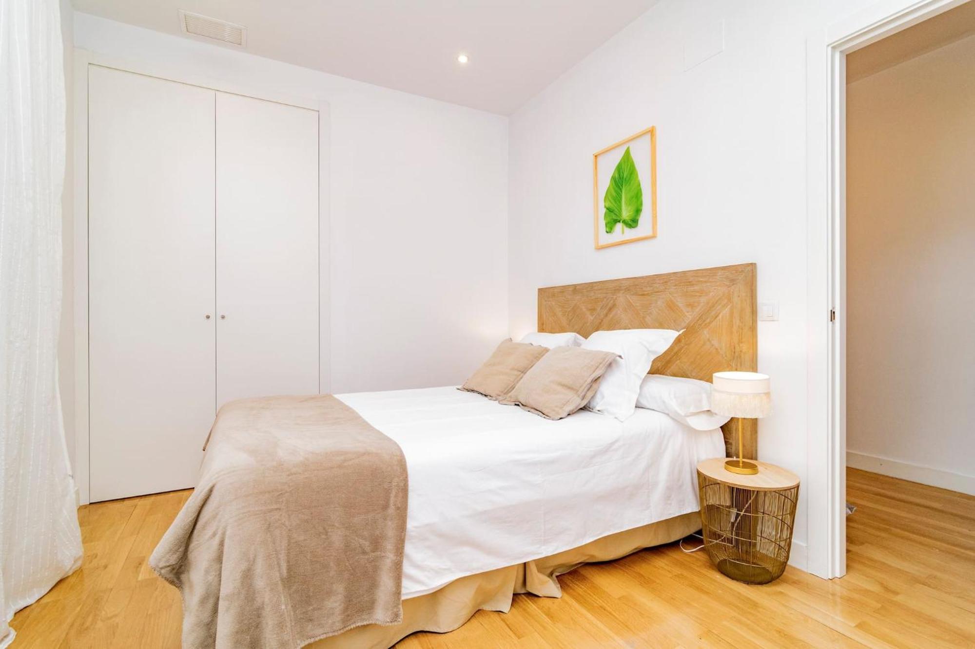 Juan Bravo Suites Madrid Exterior photo